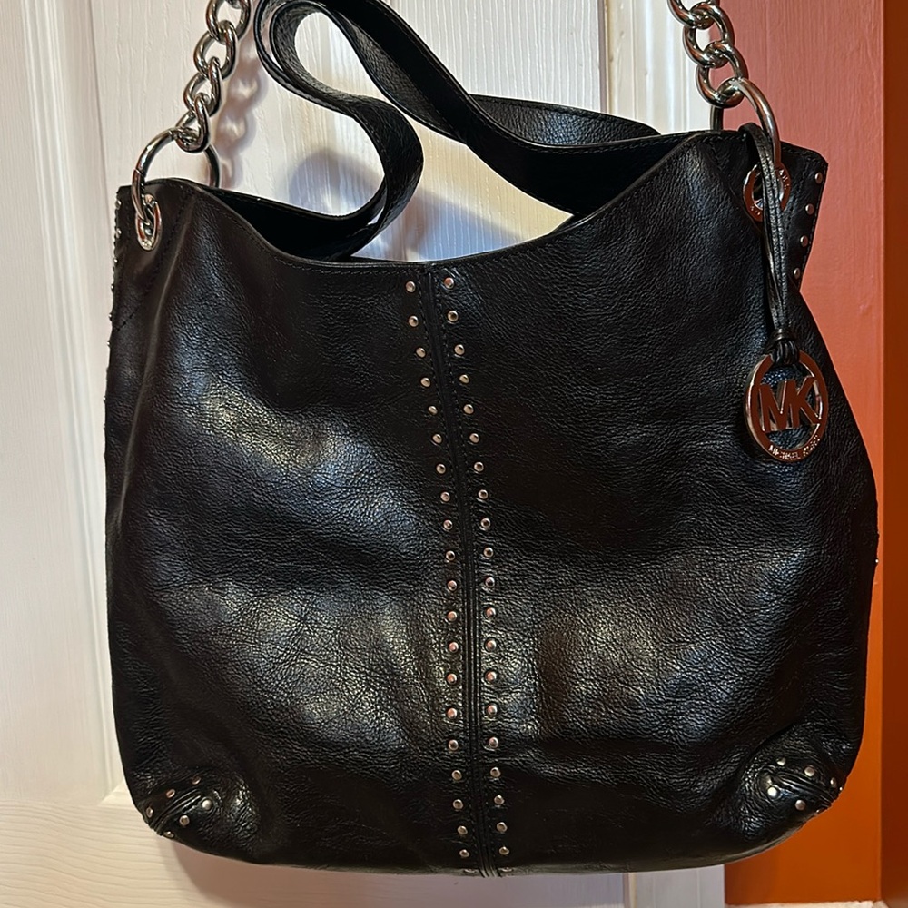 Michael Kors Purse with silver chain and details